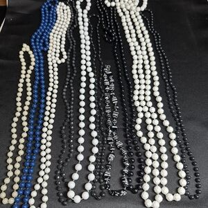 J442 Bulk Bundle of 10 Vintage Molded Bead Necklaces